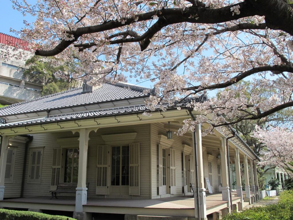 東山手十二番館